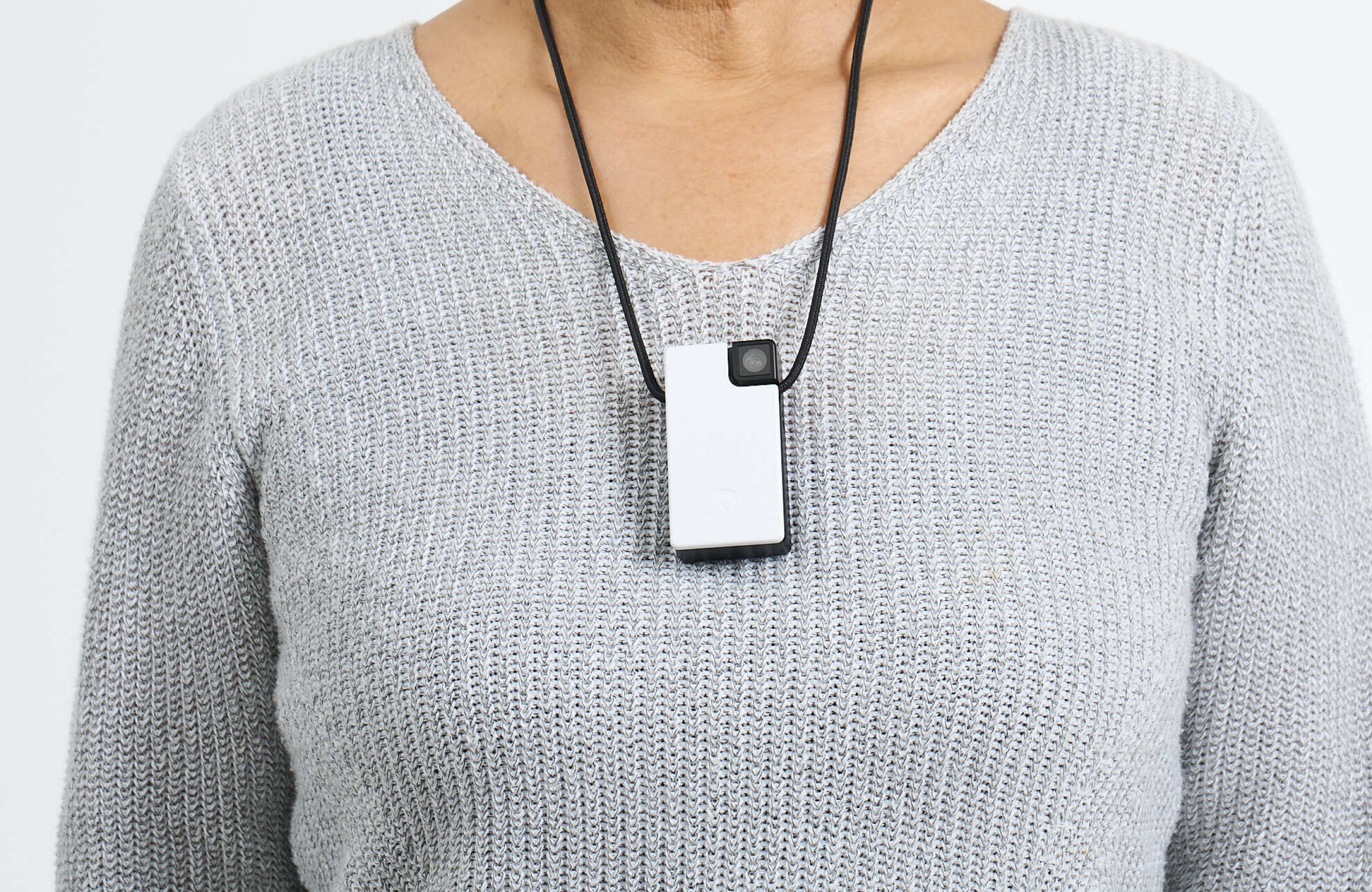 Person wearing Saveclip on a strap